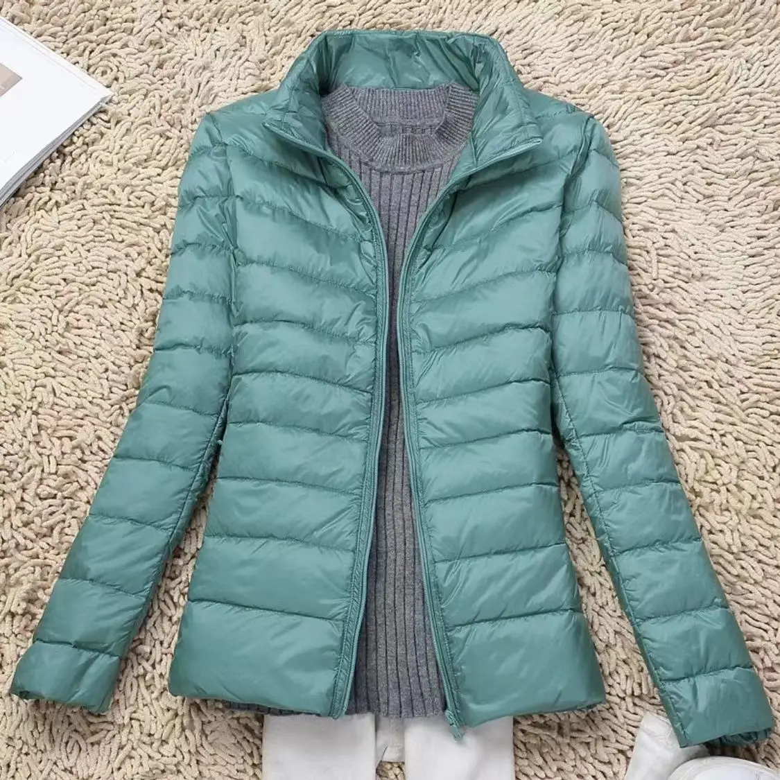 Women Winter Coat Autumn Ultralight Duck Down Jacket Women Slim Puffer Jacket Portable Outerwear Windproof Down Jackets Female