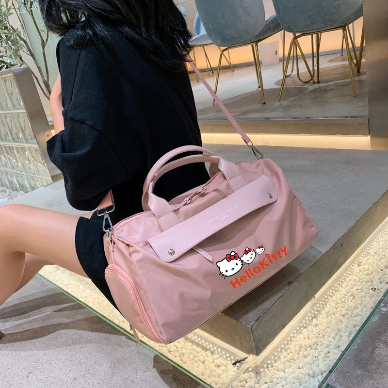 

Anime Hello Kittys Travel Bag Sanrioed Wet or Dry Separation Sports Gym Bag Girl High Capacity Suitcase Handbag Luggage Bag