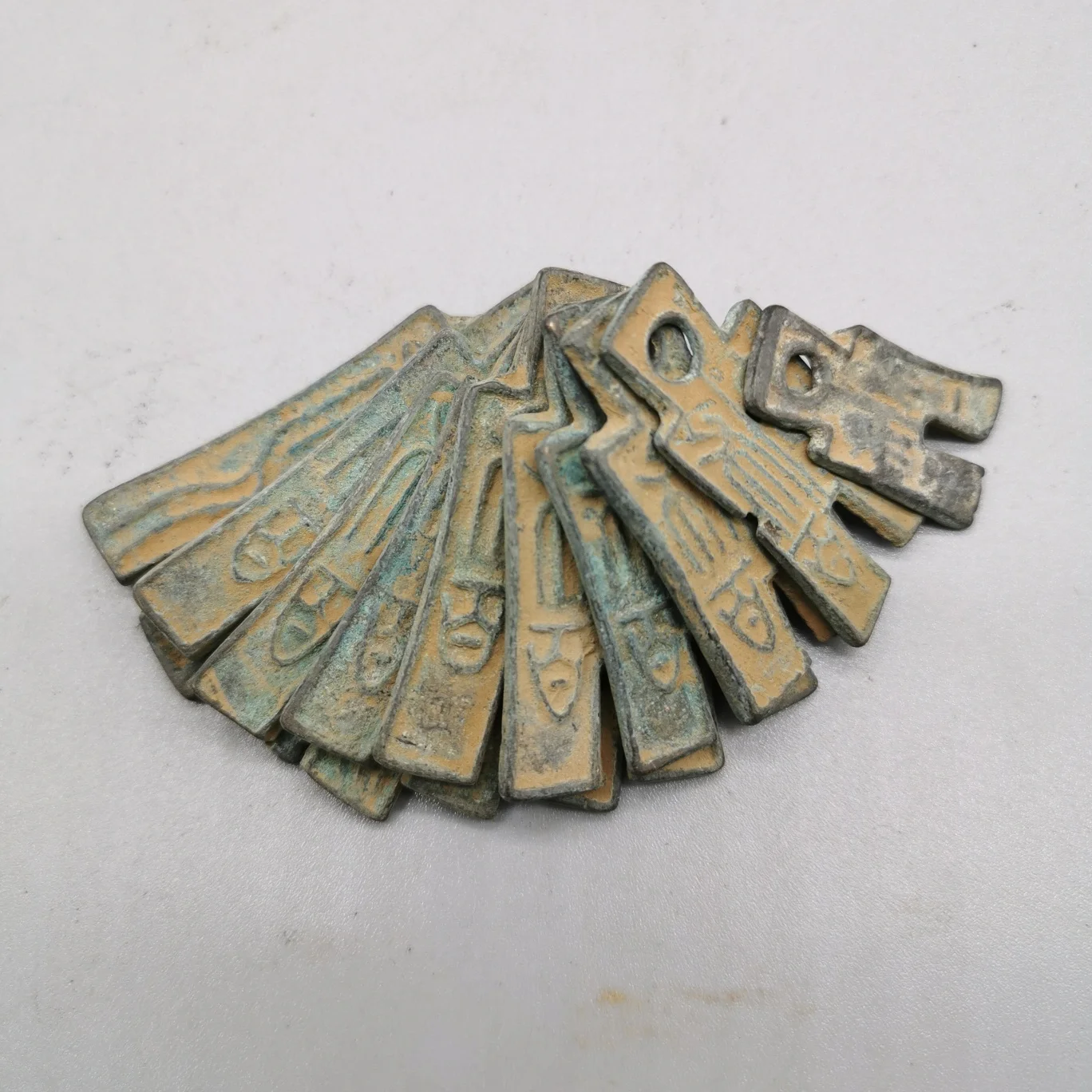 

Antique Collection Ancient Coins Ancient Coins of Qin Kingdom Knife Coin Set Six-character Knife Yan Kingdom Currency Bronze Anc