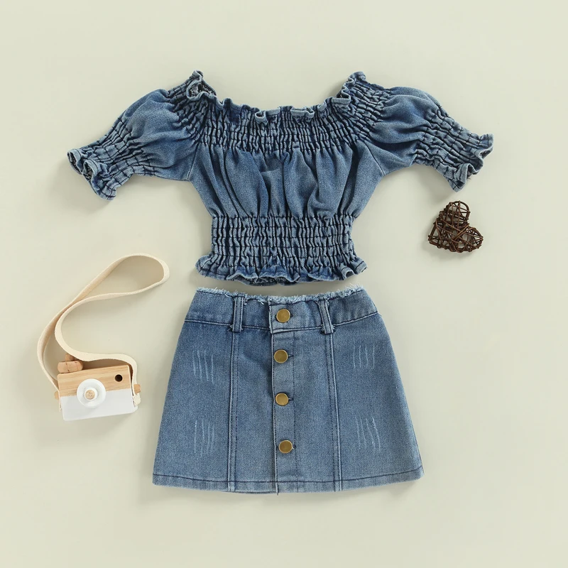 

Джинсовый костюм для девочек 1-6 лет, однотонный плиссированный топ с открытыми плечами и короткая юбка на пуговицах, летний комплект из двух предметов