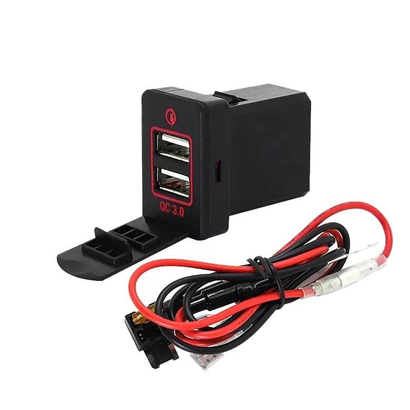 

Автомобильное зарядное устройство с сине-зеленым и красным светом QC3.0, USB-разъем с двумя интерфейсами для Mitsubishi Outlander 3 2018 Xpander 2018, Eclipse Cross ASX