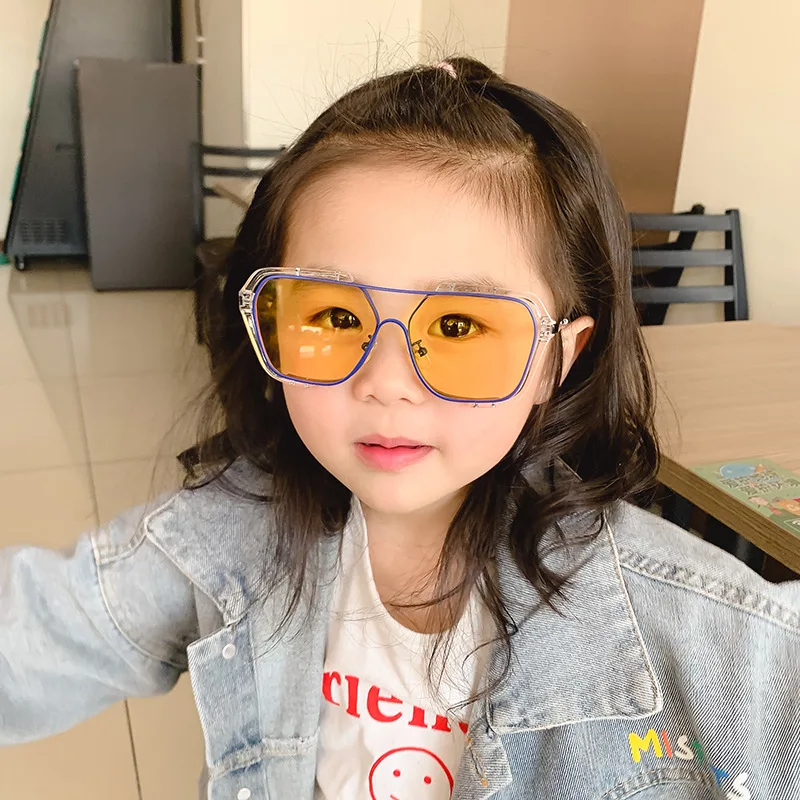 

1pc Parent &kid Sunglasses 2022 New Fashion Handsome Sun Protection Beach Travel Outdoor Sunglass UV400 Sunglass for 5-10Y Kids