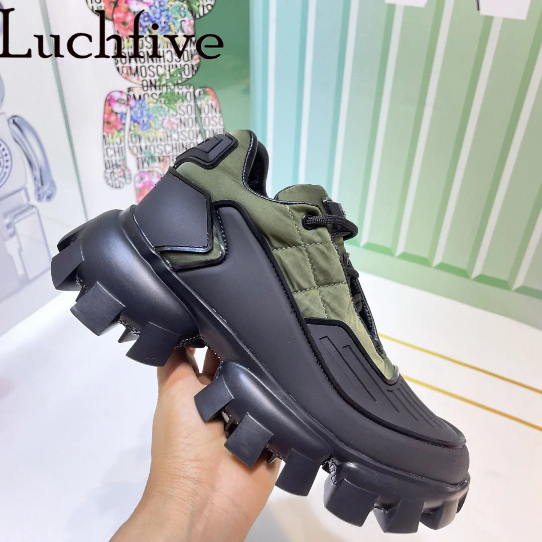 

High Quality Flat Platform Men Shoes Round Toe Thick Sole Casual Sneakers Driving Shoes Out Walking Running Shoes Men