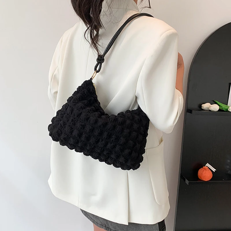 

Сумка на плечо женская мягкая легкая, дизайнерский тоут с пузырьками в форме облака, Роскошная сумочка для подмышек