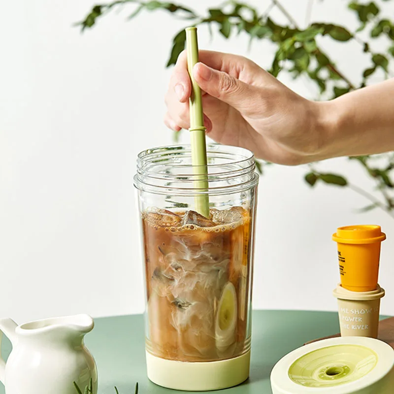 

Double Walled Straw Cup Reusable Portable Woman Travel Cup with Straw Juice Smoothie Cold Minimalist Style Plastica Drinkware