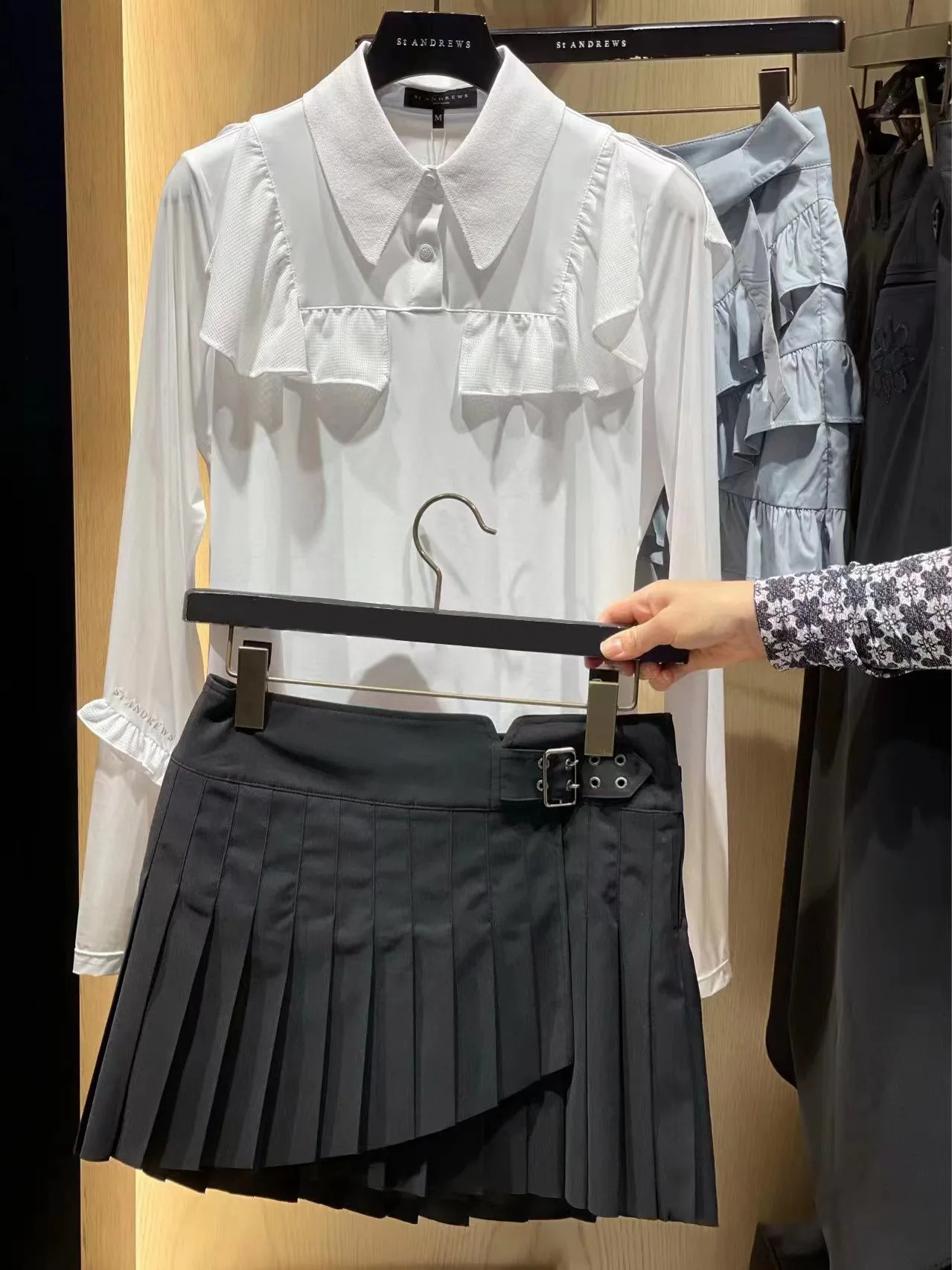 2022 Summer Golf women's skirt new high-waisted slim skirt slim pleated skirt women's thin skirt temperament outdoor sports