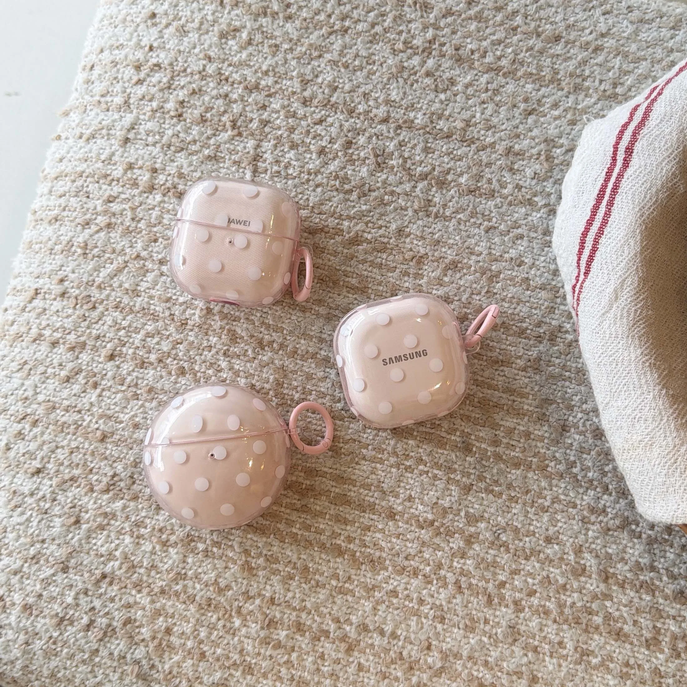 Фото Чехол для наушников Crystal Pink Point Jane IMD с беспроводной зарядкой и Bluetooth для Huawei FreeBuds 5i, 6i, 7i, SE2/SE3, FreeClip 2 №5