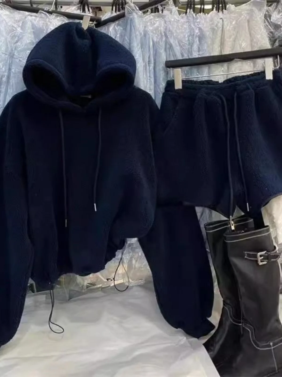 Комплект с капюшоном из овечьей шерсти шорты женские зимние маленькие модные