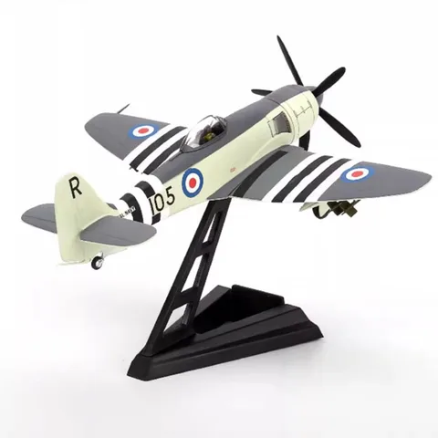 Модель самолета HYINUO Военный Истребитель 1:72