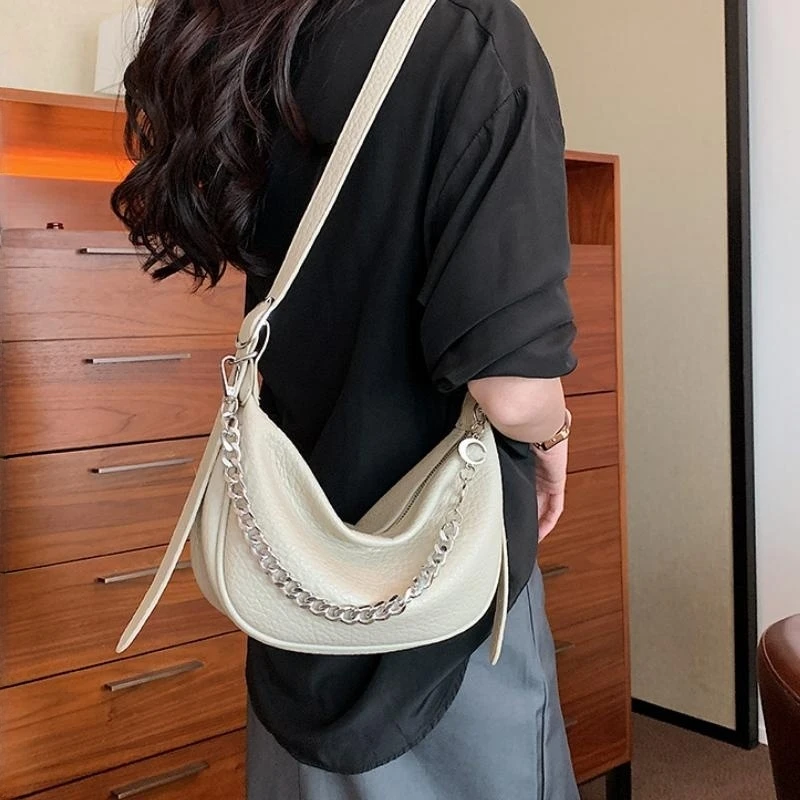 New Chain Totes for Women,Retro Large Capacity Shoulder Bag,Versatile PU Messenger Hobo Bag,Portable for Shopping,Traveling