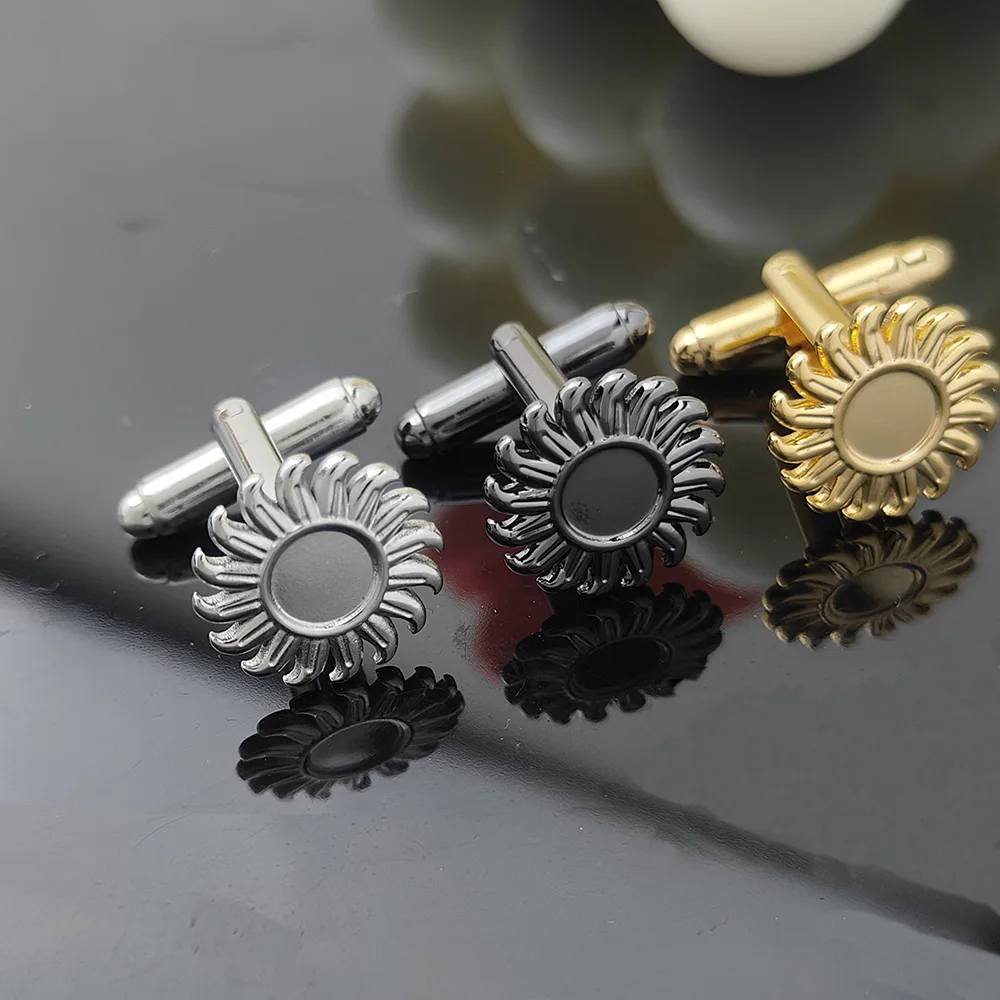 

Chrysanthemum Cufflinks for Men Gold Stainless Steel Shirt Charm Cuff Links Male Party Groomsman Holiday Gift Wholesale 2023 New