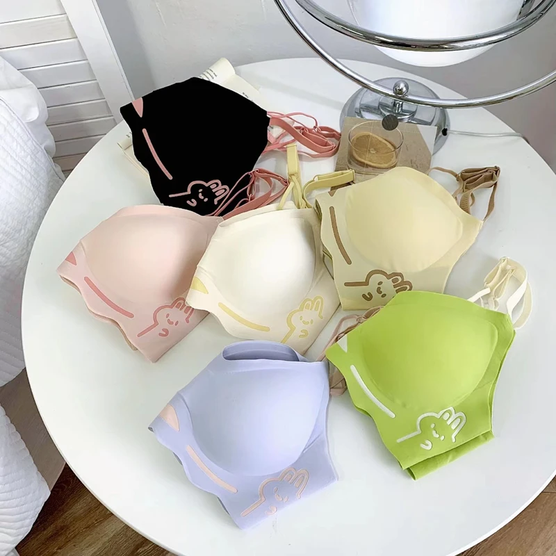 

Beautiful Back Seamless Underwear Girls Small Chest Gathered Without Steel Ring To Close The Pair Of Milk Thin Sports Bra