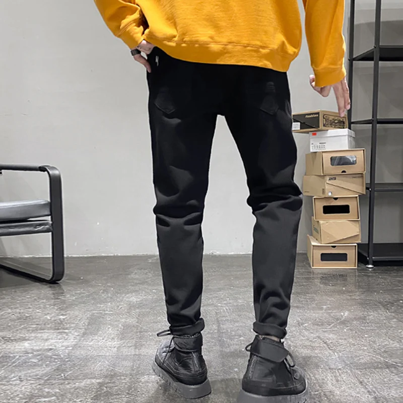 Streetwear Men 2022 New Pattern American Recreational Black Haren Pants Chaopai Small Trouser Leg Self-cultivation Jeans Autumn