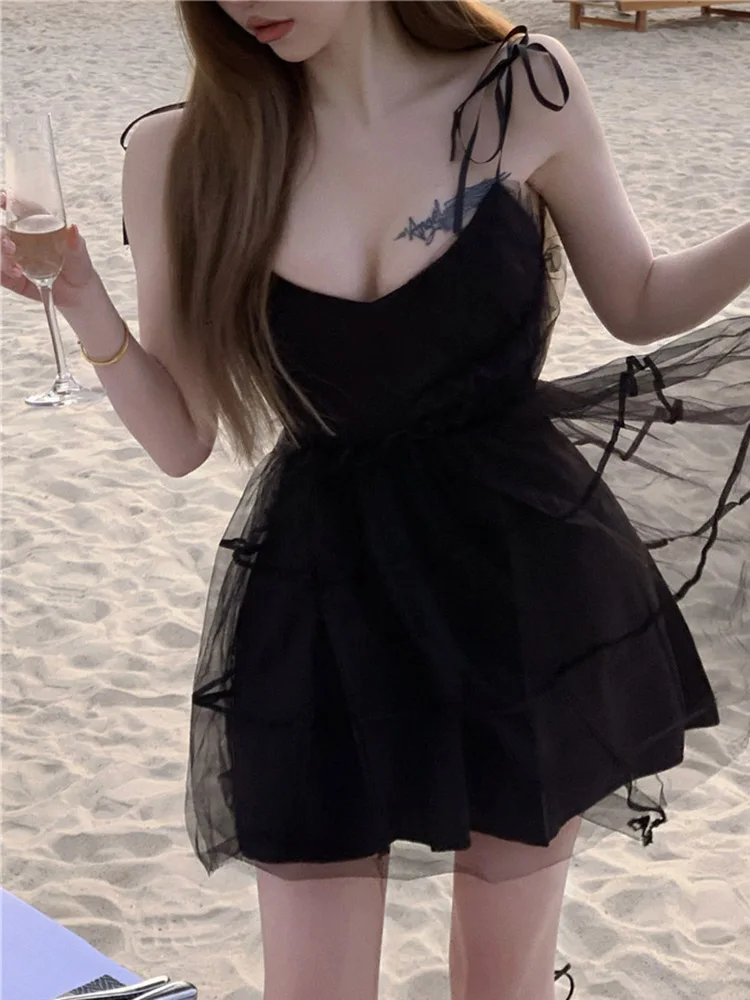 

Женское короткое платье с лямкой на шее, черное повседневное Привлекательное платье без рукавов, модель Y2k на лето, 2023