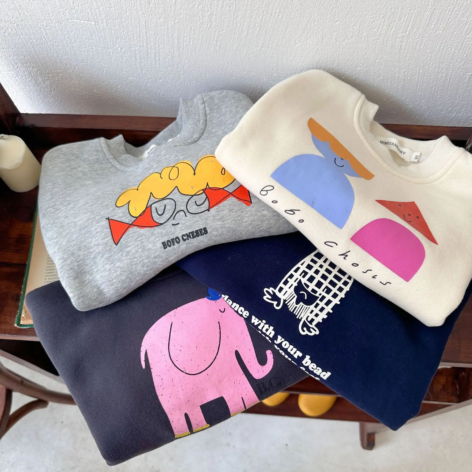 

2023 Autumn Girls Boys Casual Print Cute Soft Warm Sweatshirts Four Colors