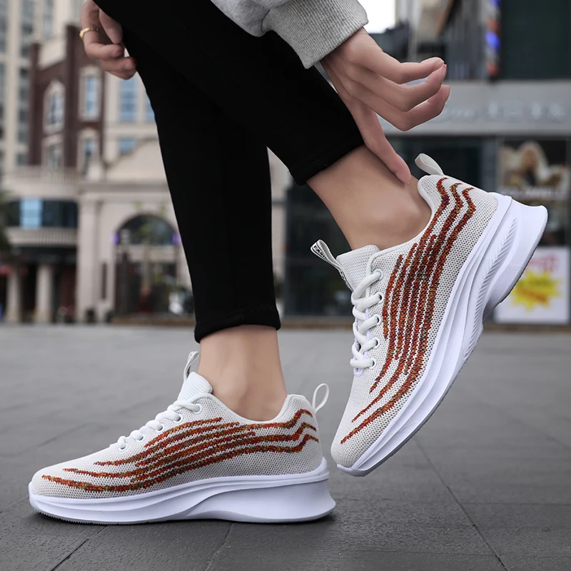 Women Tennis Shoes Comfortable Walking Shoes Lace Up Anti Skid Outdoor Sports Casual Sneakers