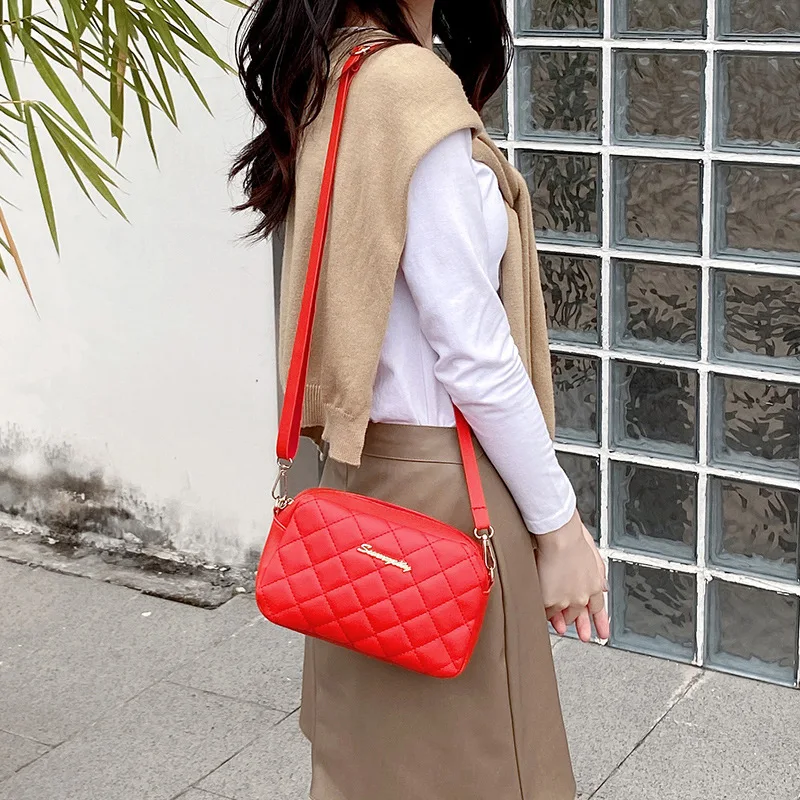 2023 New Fashion Female Shoulder Bag Rhombus Embroidered Solid Color Chain Women Shoulder Crossbody Casual Trendy Phone Bag