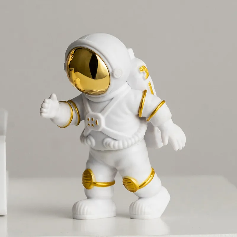 

Creative Astronaut Figures Car Miniatures Living Room Decorative Figurines Bedroom Accessories Arma De Bolinha Em Gel Decor