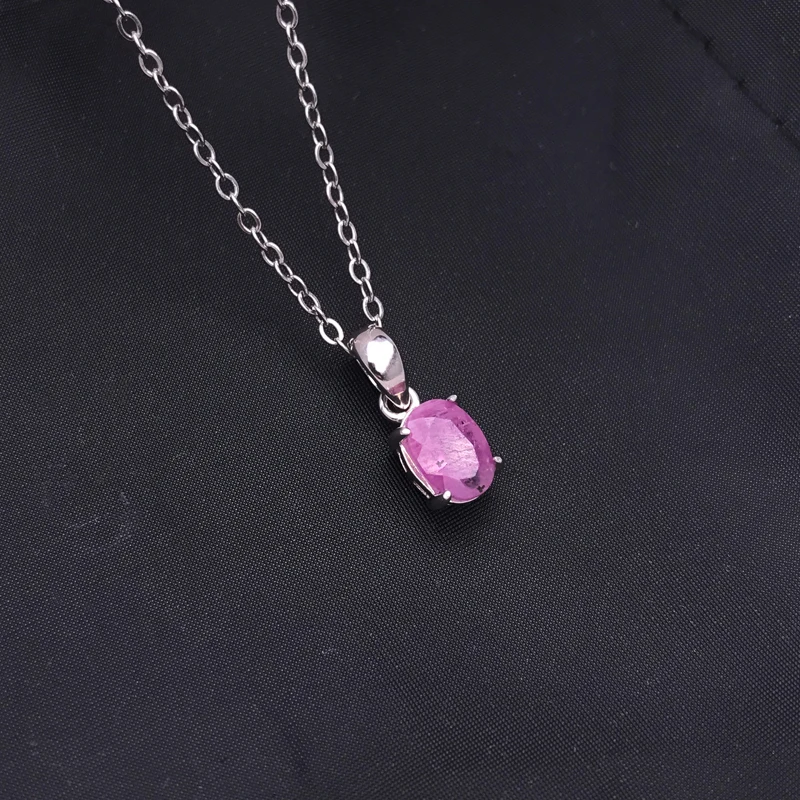 Женский кулон с рубином серебро 100% пробы 5 х7 мм