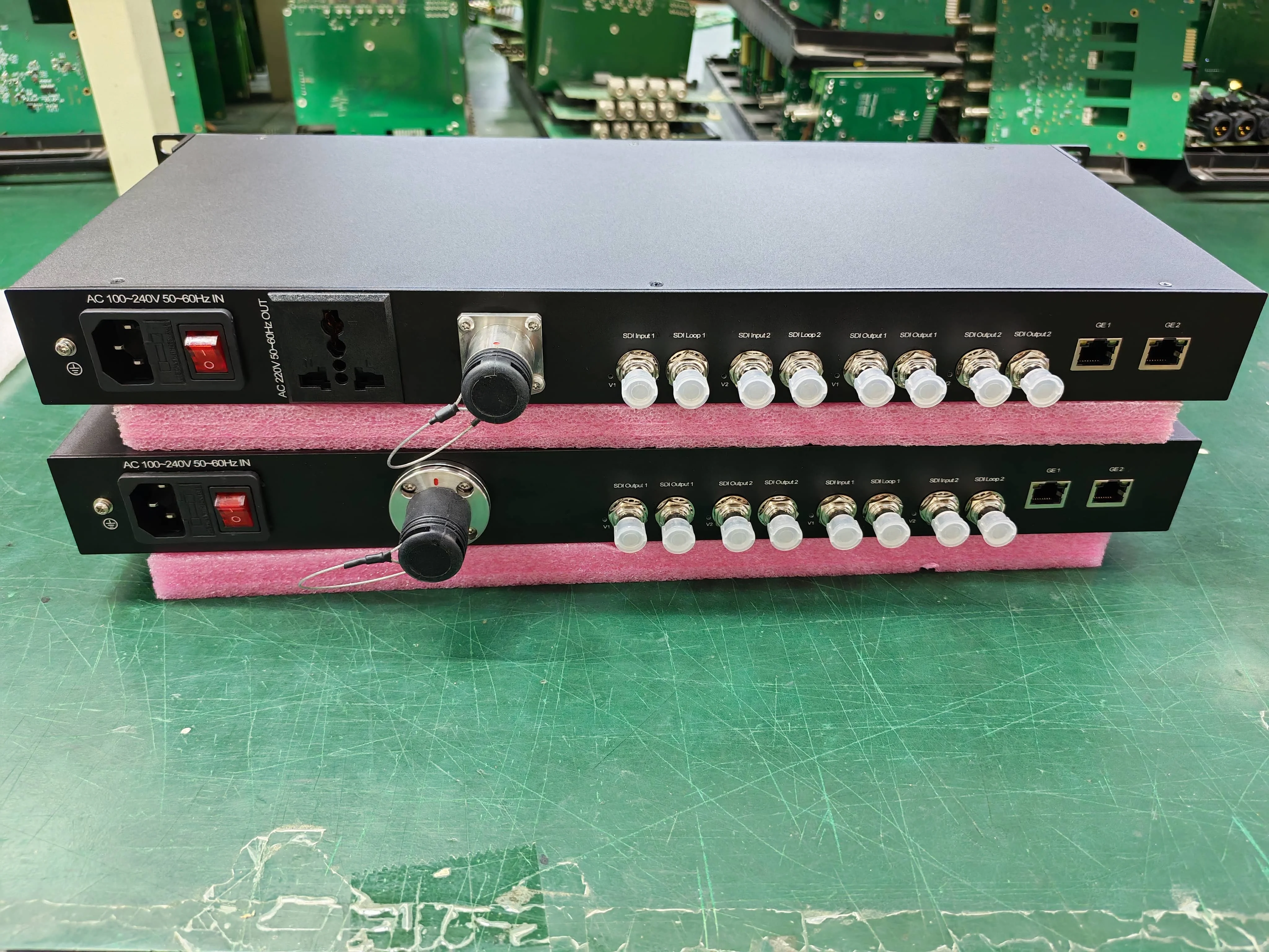 Оптоволоконный медиаконвертер HO-LINK 2 CHS двунаправленный 12G SDI с разъемом 2 Gbit ETH SMPTE для систем видеонаблюдениявещания (art.: 3920dbadba67e) - 3920dbadba67e