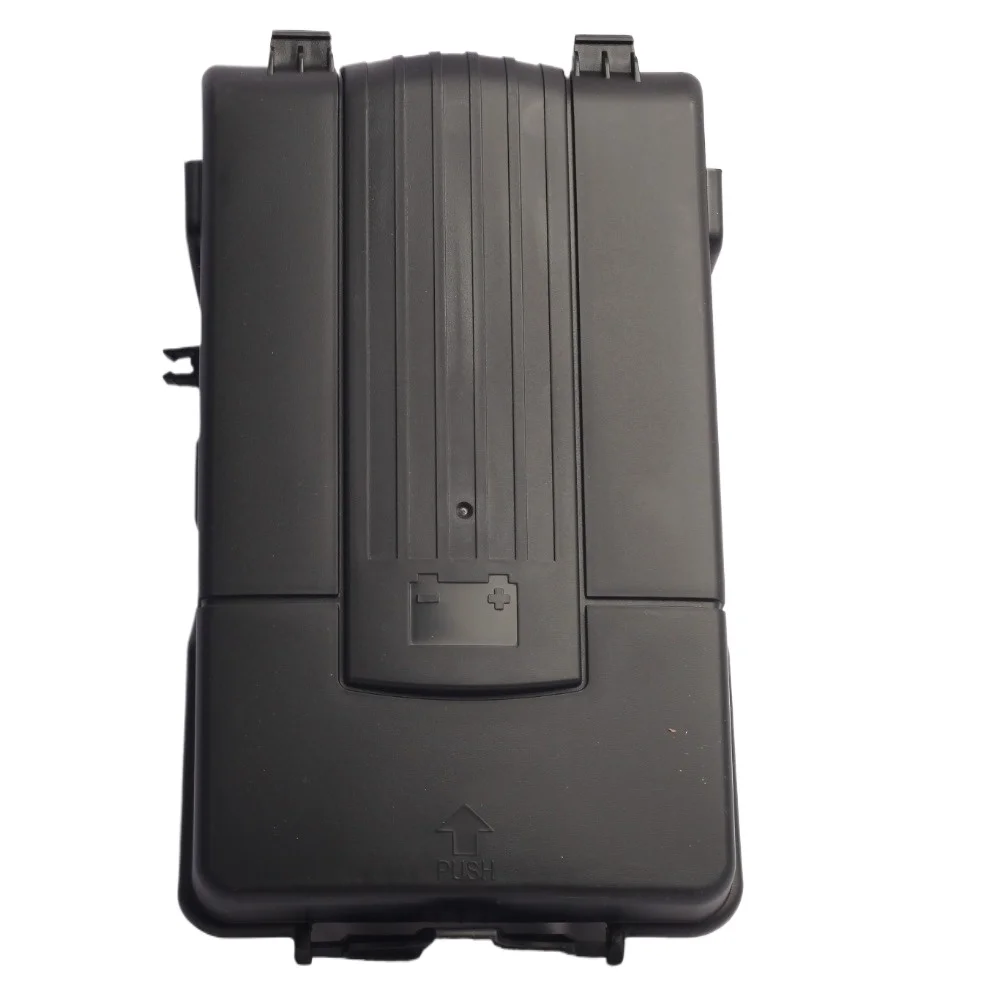 

Защитная крышка/накладка на аккумулятор двигателя для Volkswagen Tiguan, Magotan, CC, Golf 6, Skoda Octavia, Superb (до 2013 года)