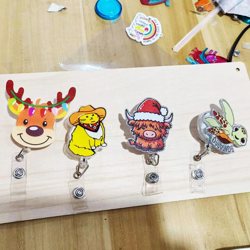 Забавная катушка для значка с желтым котом выдвижная милая идентификационная