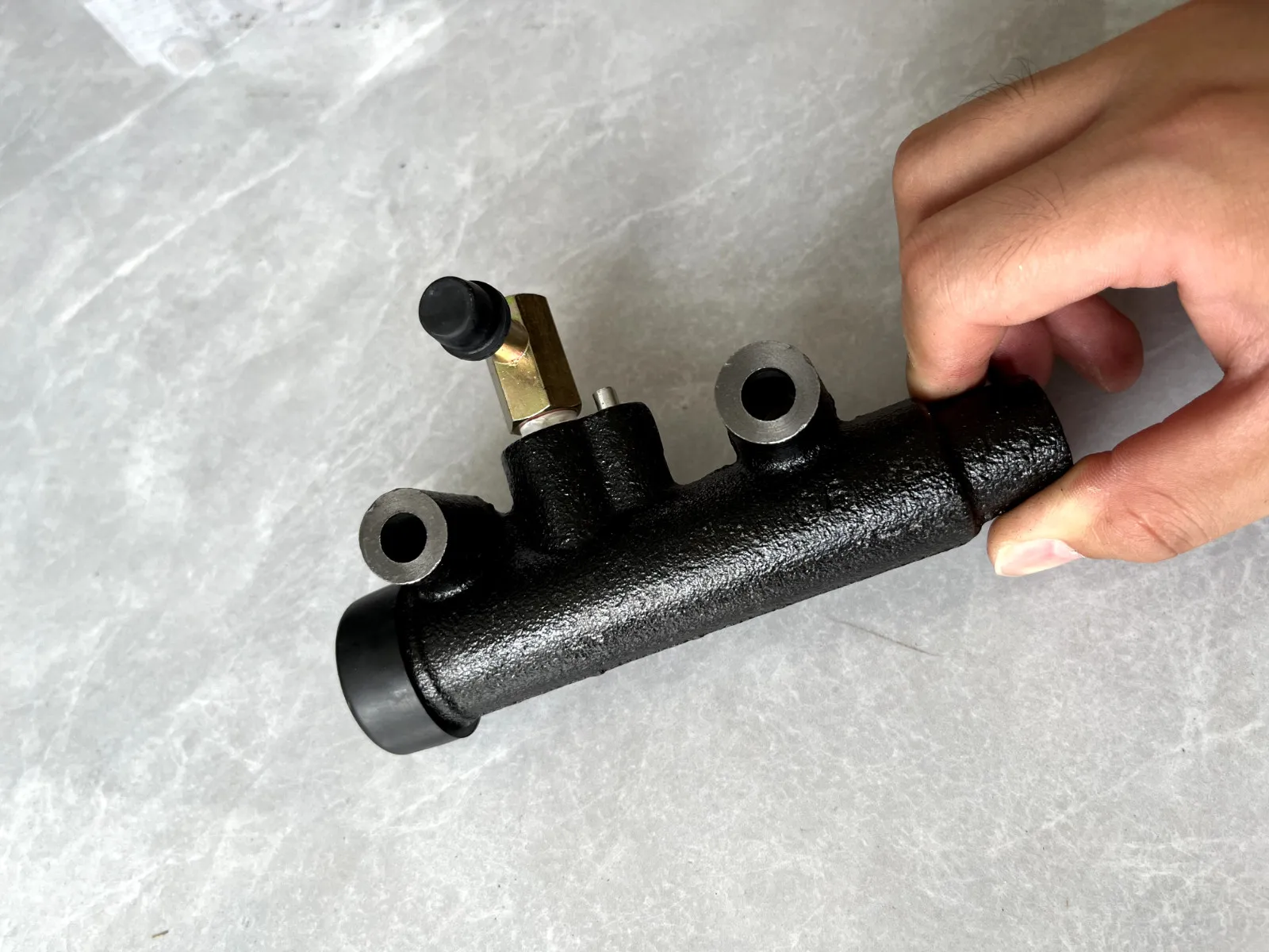 Фото ДЛЯ ISUZU GIGA EXR CXZ FSR FTR FSS FTS FRR EXZ ГРУЗОВИК СЦЕПЛЕНИЕ MASTER CYLINDER №2