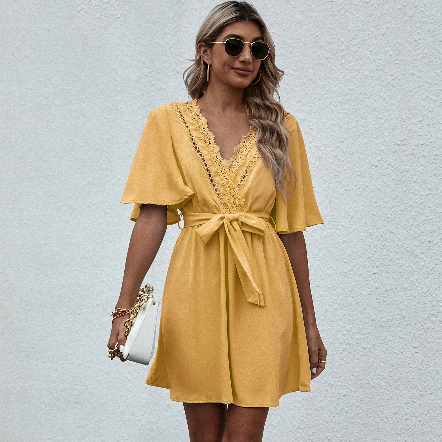 Женское короткое платье с коротким рукавом повседневное Элегантное широким