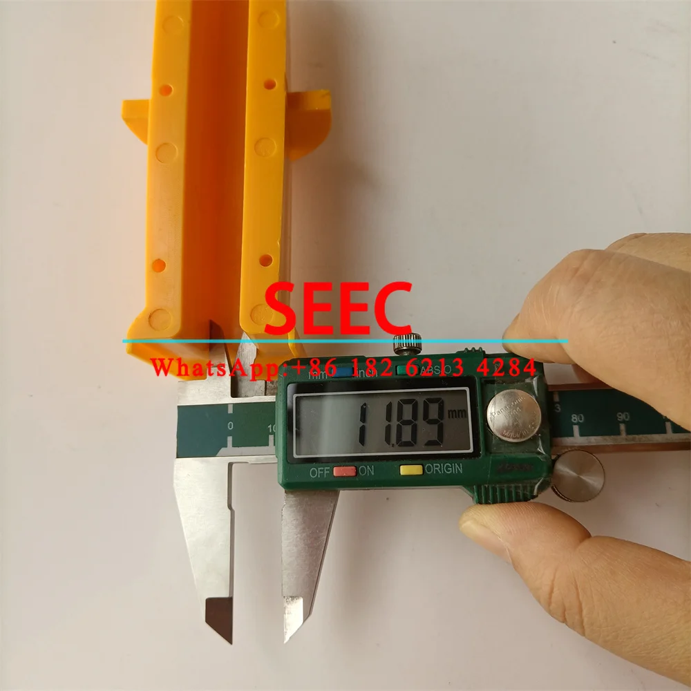 SEEC Лифтная направляющая Вставка для башмака Желтый L 127 мм Ш 28 Канавка 10 127*10