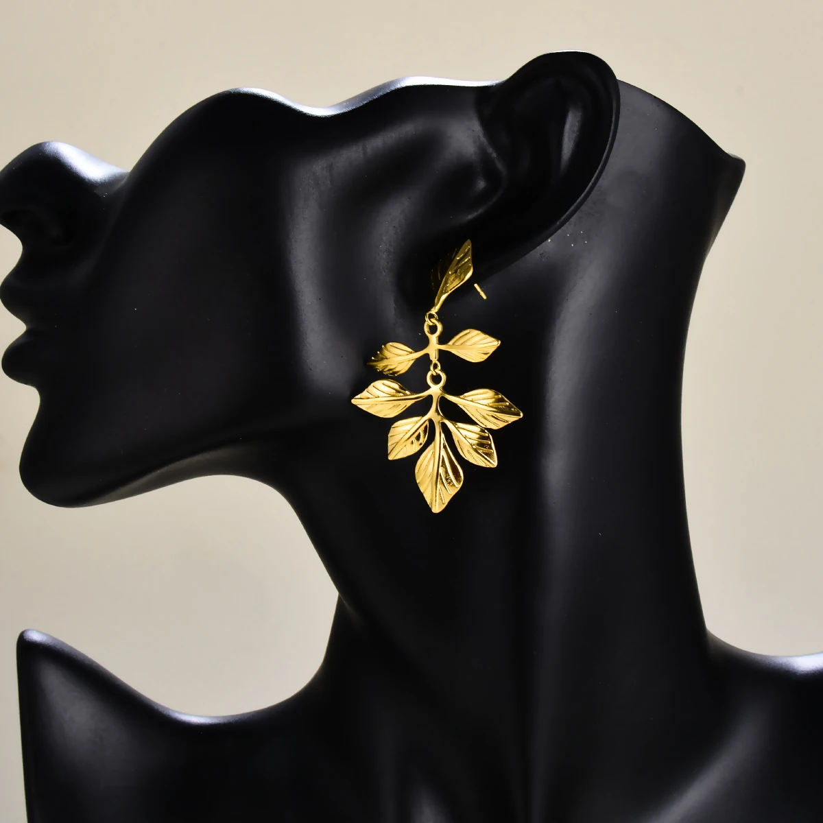 Серьги из нержавеющей стали золотого цвета Классические висячие серьги в виде