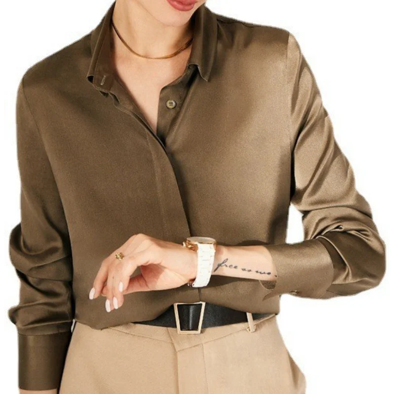 Рисунок 3 - Женская блузка с длинным рукавом