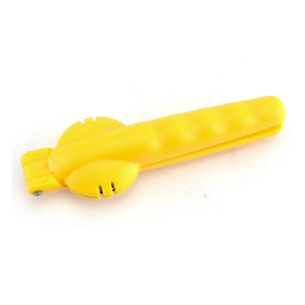 

Multifunctional Nut Cracker Chestnut Clip Walnut Almonds Hazelnuts Cutter Pliers Metal Chestnut Opener