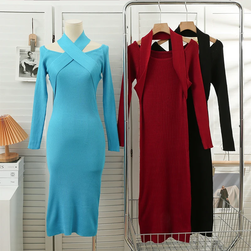 

Женское трикотажное платье с длинным рукавом, с воротником хомутиком