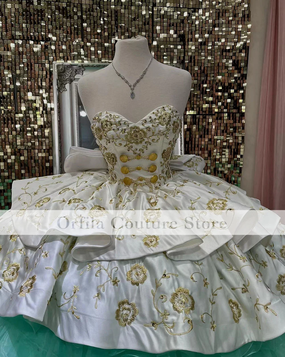 Фото Темно-зеленое платье Charro Quinceanera 2023 кружевное бальное платье с вышивкой сердечком платье для выпускного вечера Мексиканская девушка платье ... №3