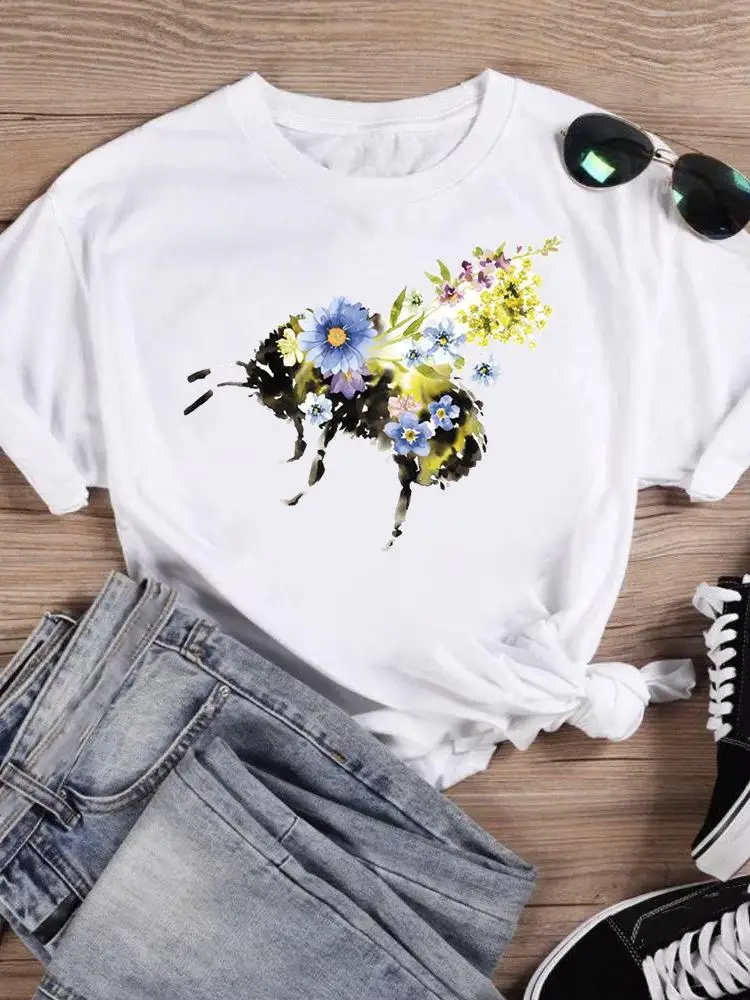 

Женская футболка с цветочным принтом, с коротким рукавом