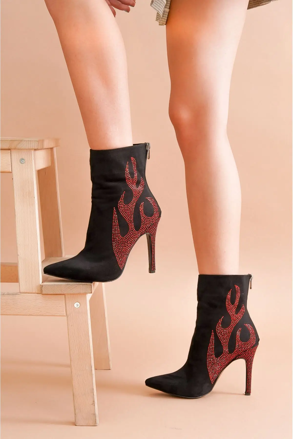 

Women's Fashion Handmade Special Suede Red Stone Flamed Heels Boots