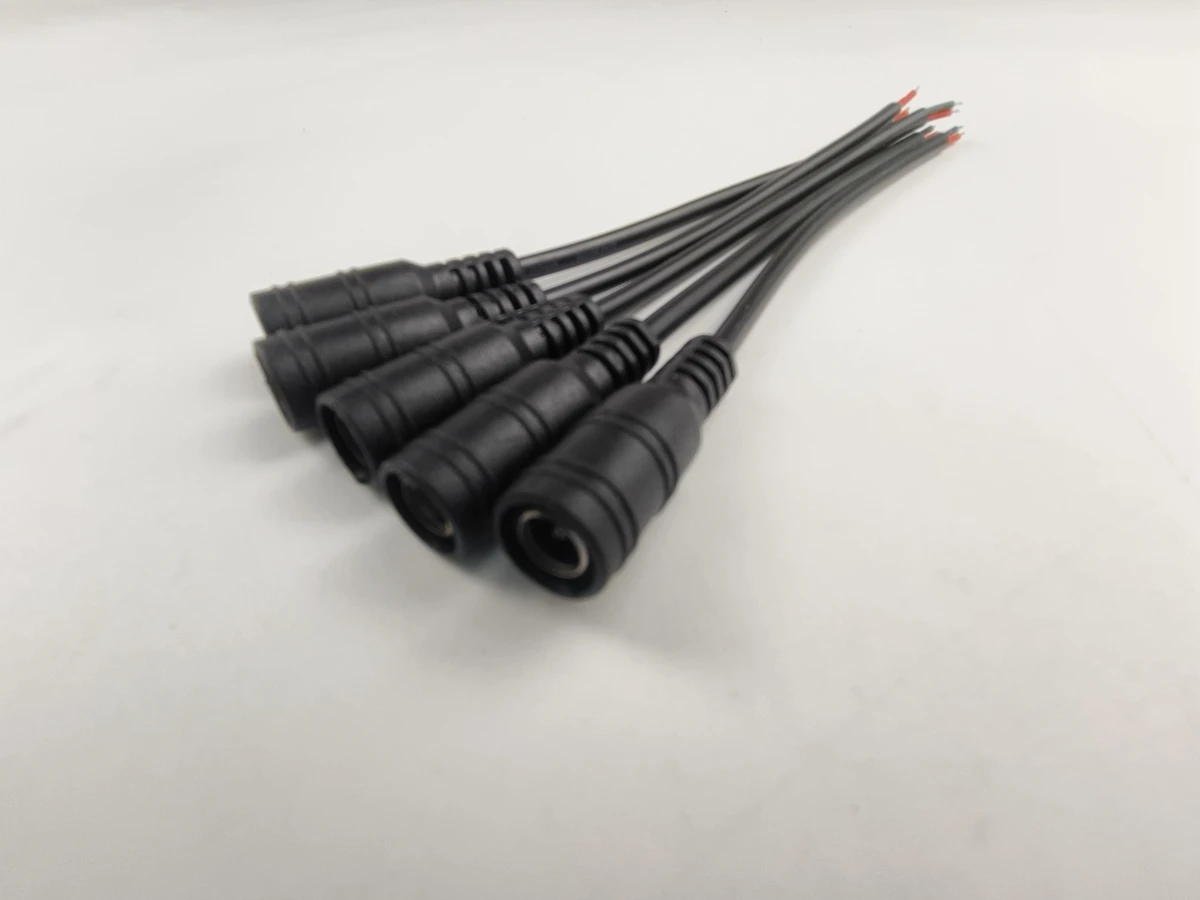 

Кабель питания GRN-FLASHING 5521-dm 5,5x2,1 мм