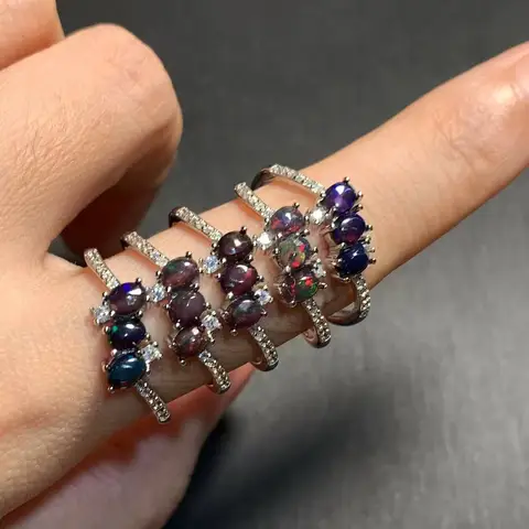 Регулируемое кольцо с черным опалом