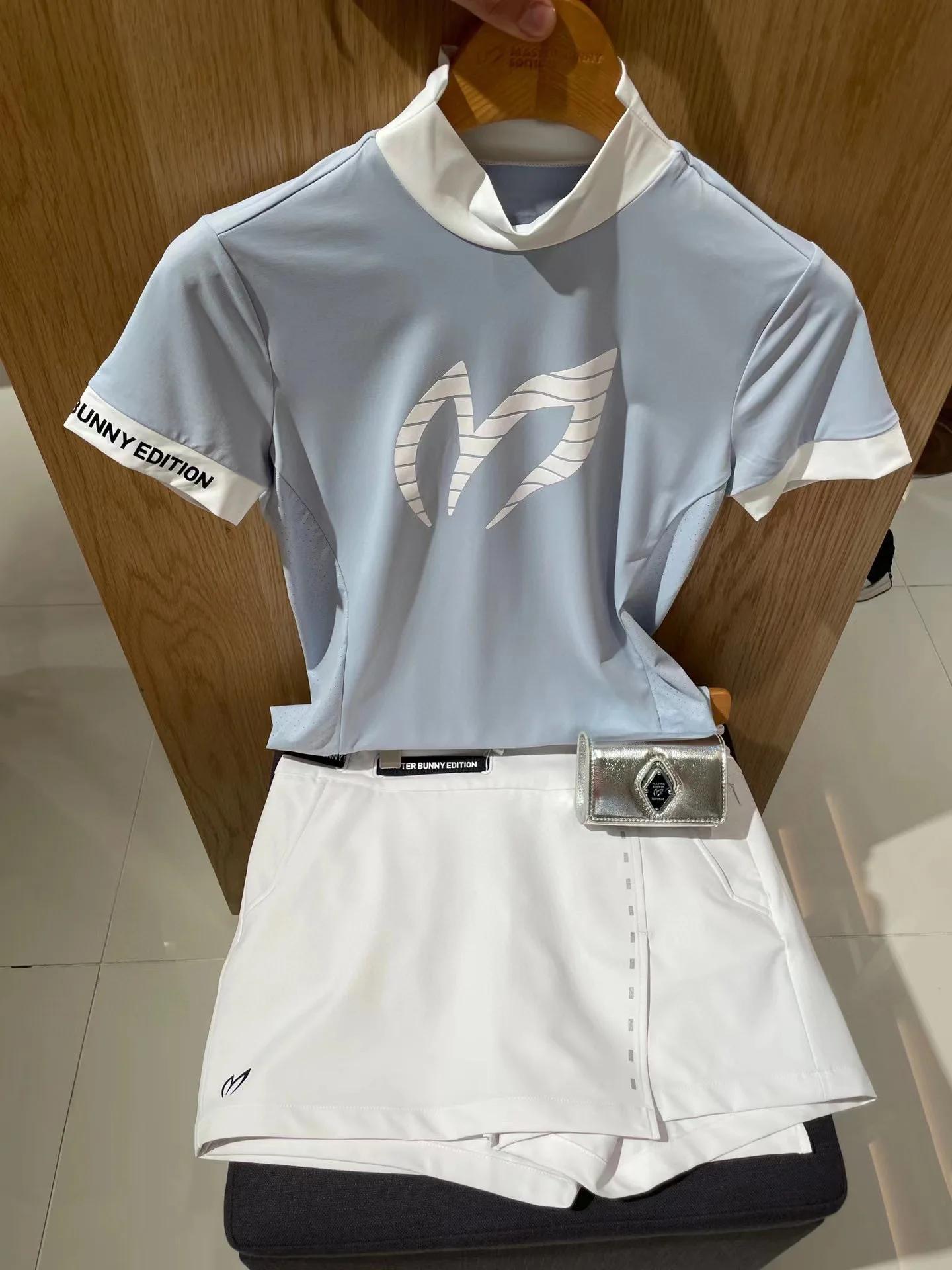 Women's Summer Fit Sport Quick Dry Versatile Short sleeve Tee Golf Top Stand neck short sleeve printed Tee breathes and breathes