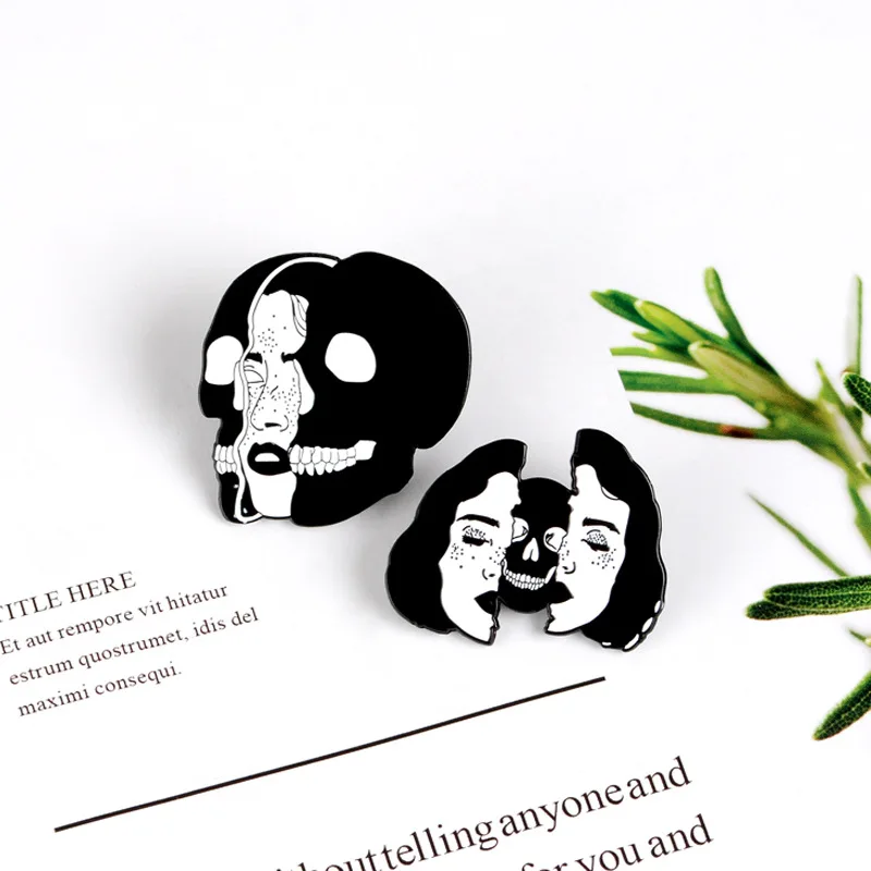 

Creative Gothic Style Brooches Zinc Alloy Personalized Skull Woman Badges Woman Clothing Bag Jeans Decoration Pins