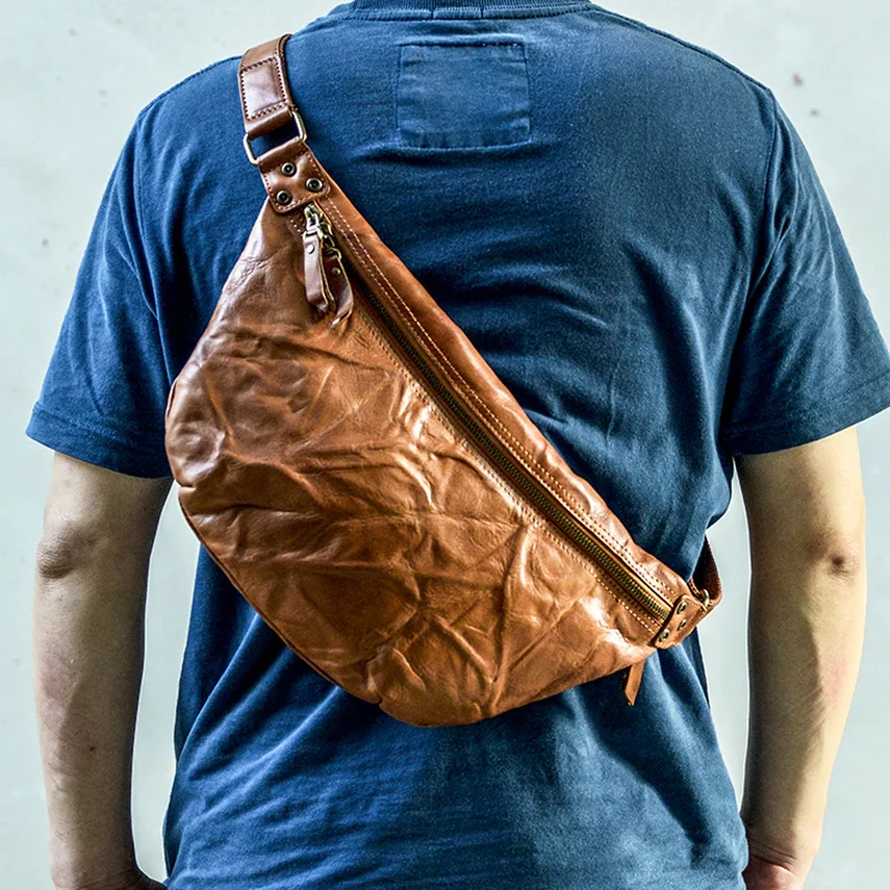 AETOO  Leather chest bag retro Ami khaki bag men's first layer cowhide retro trend large-capacity pocket men