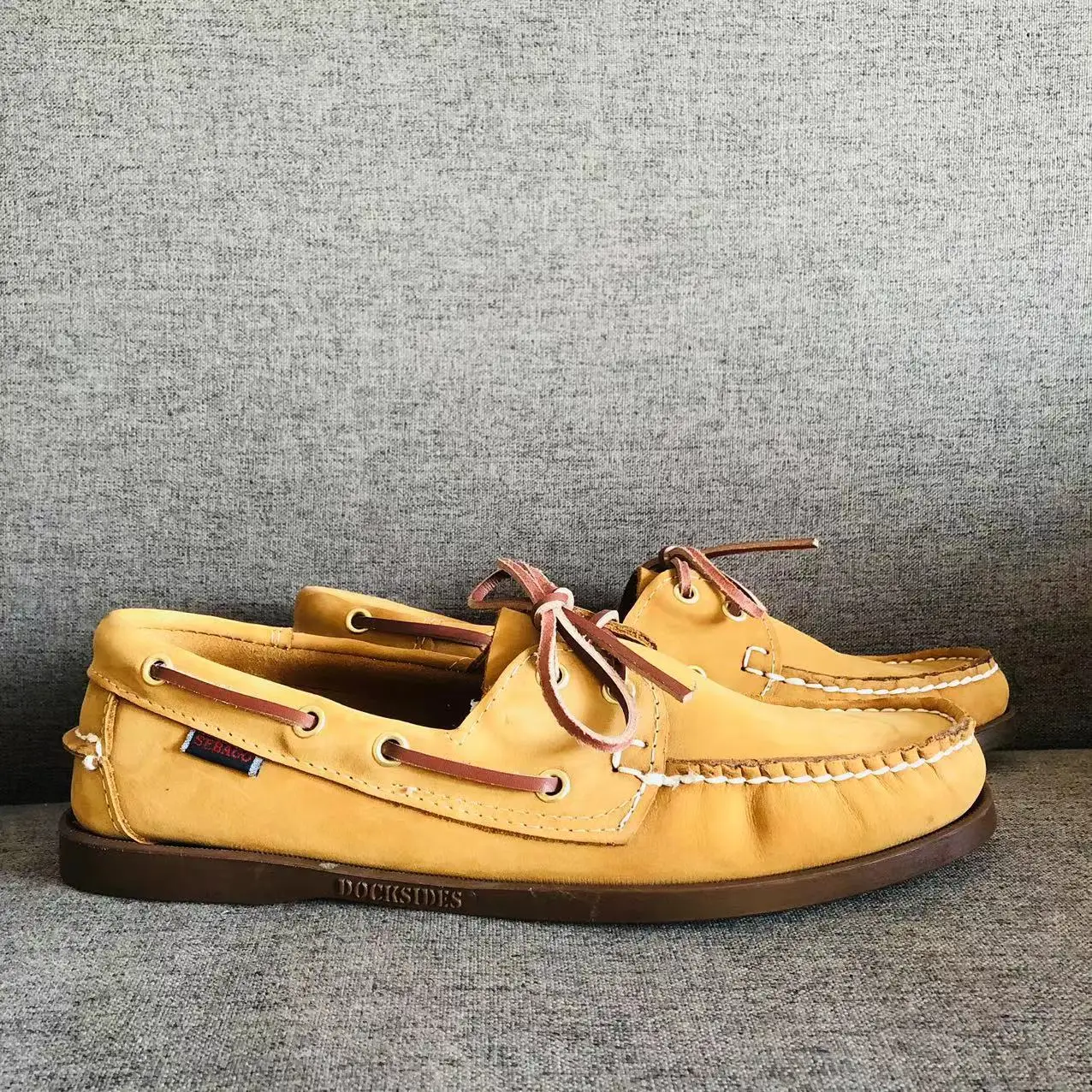 Туфли из натуральной кожи для мужчин и женщин