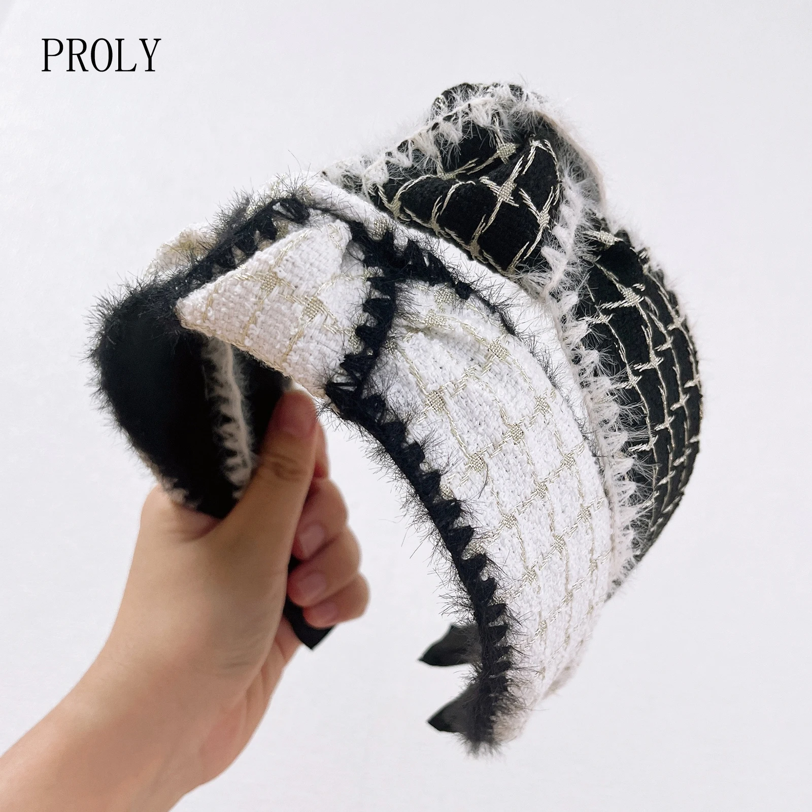 

PROLY New Fashion Hairband For Women Center Knot Warm Plaid Headband Wide Side Classic Turban For Adult Casual Hair Accessories