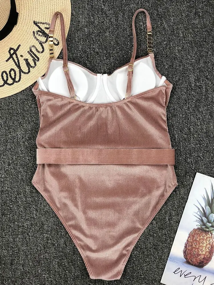 Слитный купальник Gossina 2021 с эффектом пуш-ап женский поясом однотонная летняя