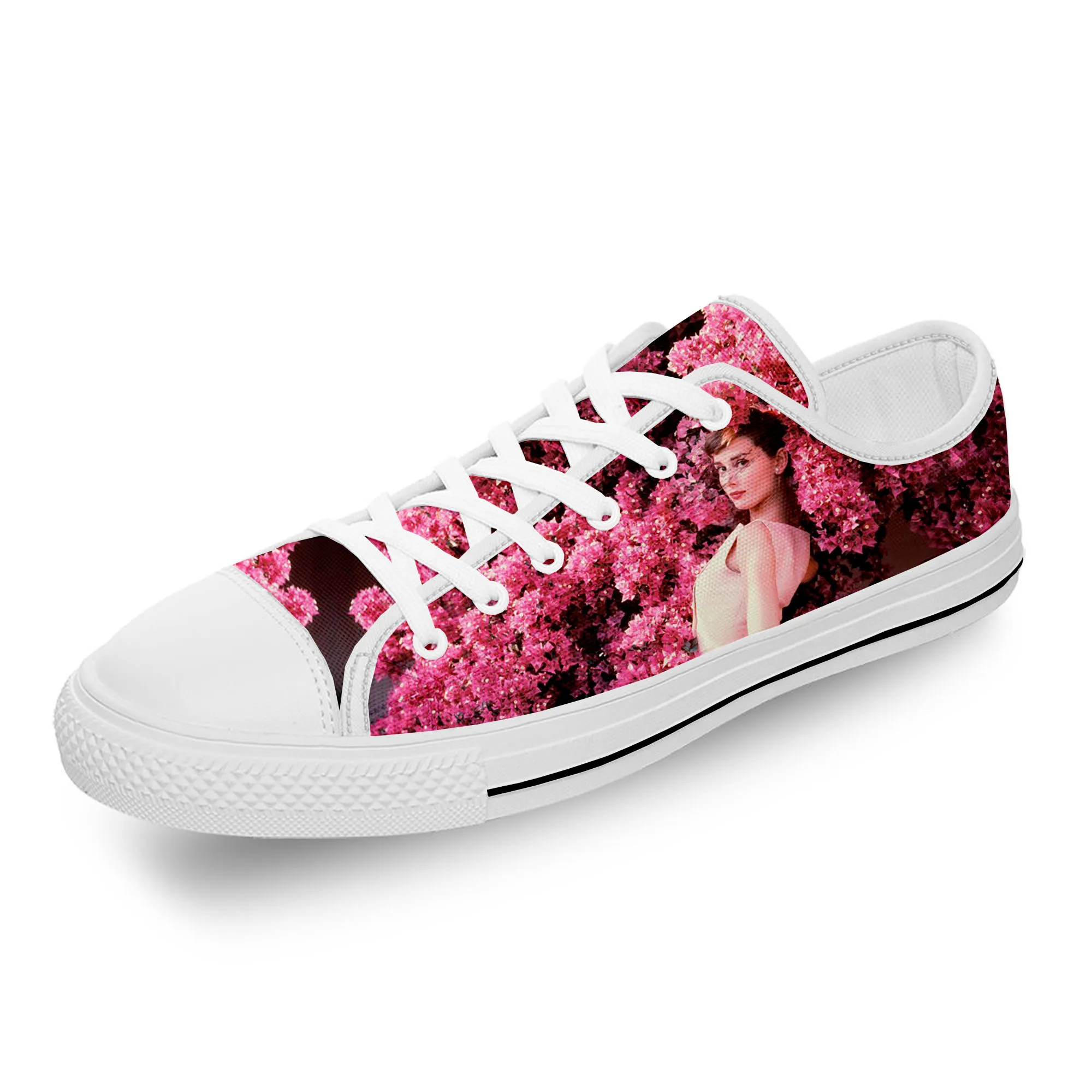 

Movie Star Audrey Hepburn Cute White Cloth 3D Print Low Top Canvas Fashion Shoes Men Women Lightweight Breathable Sneakers