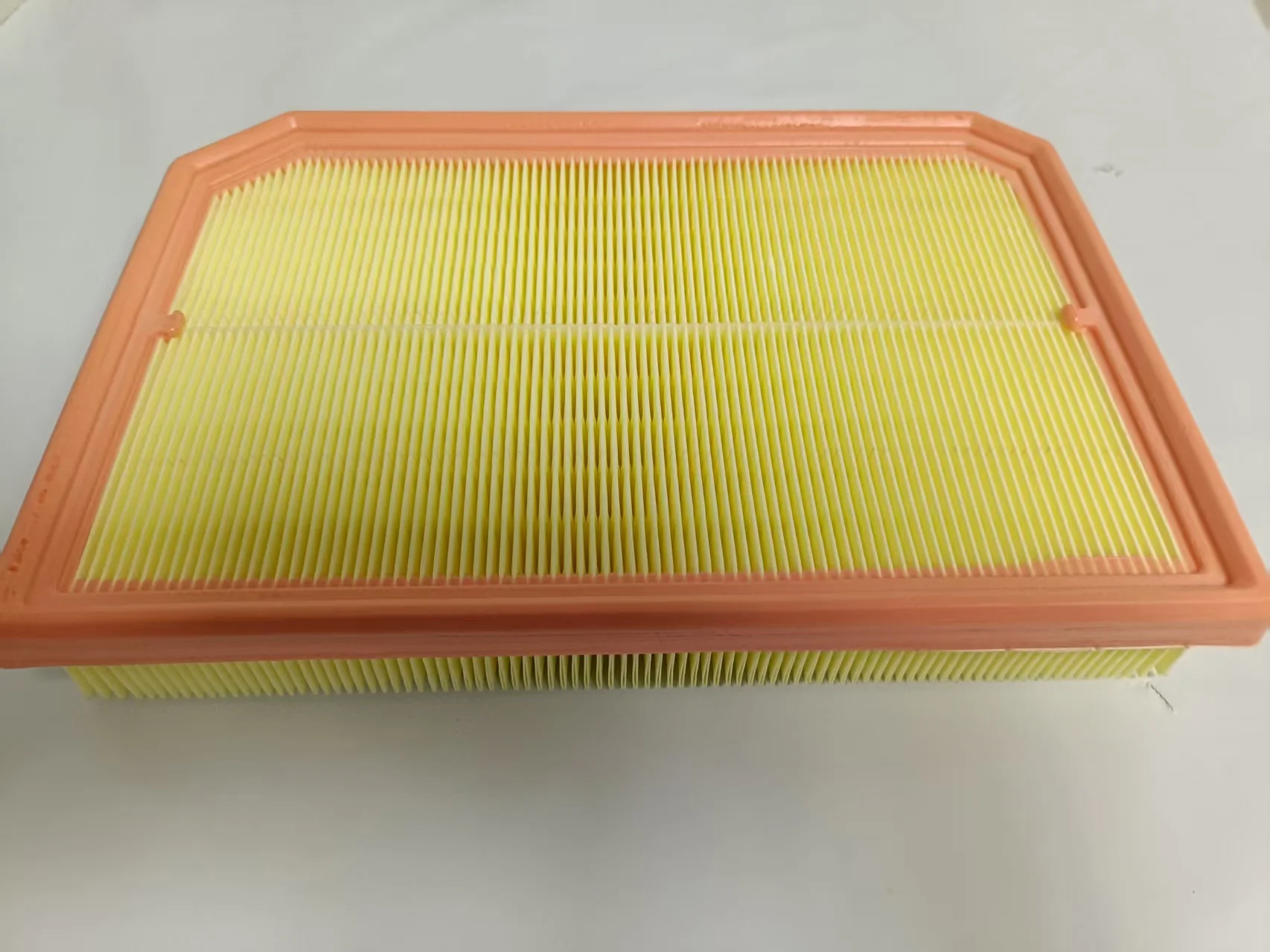 

Воздушный фильтр для Mercedes Benz A220 A35 CLA250 CLA35 GLA250 GLA35 AMG GLB250 GLB35 2600940300 260 094 03 00 A2600940300