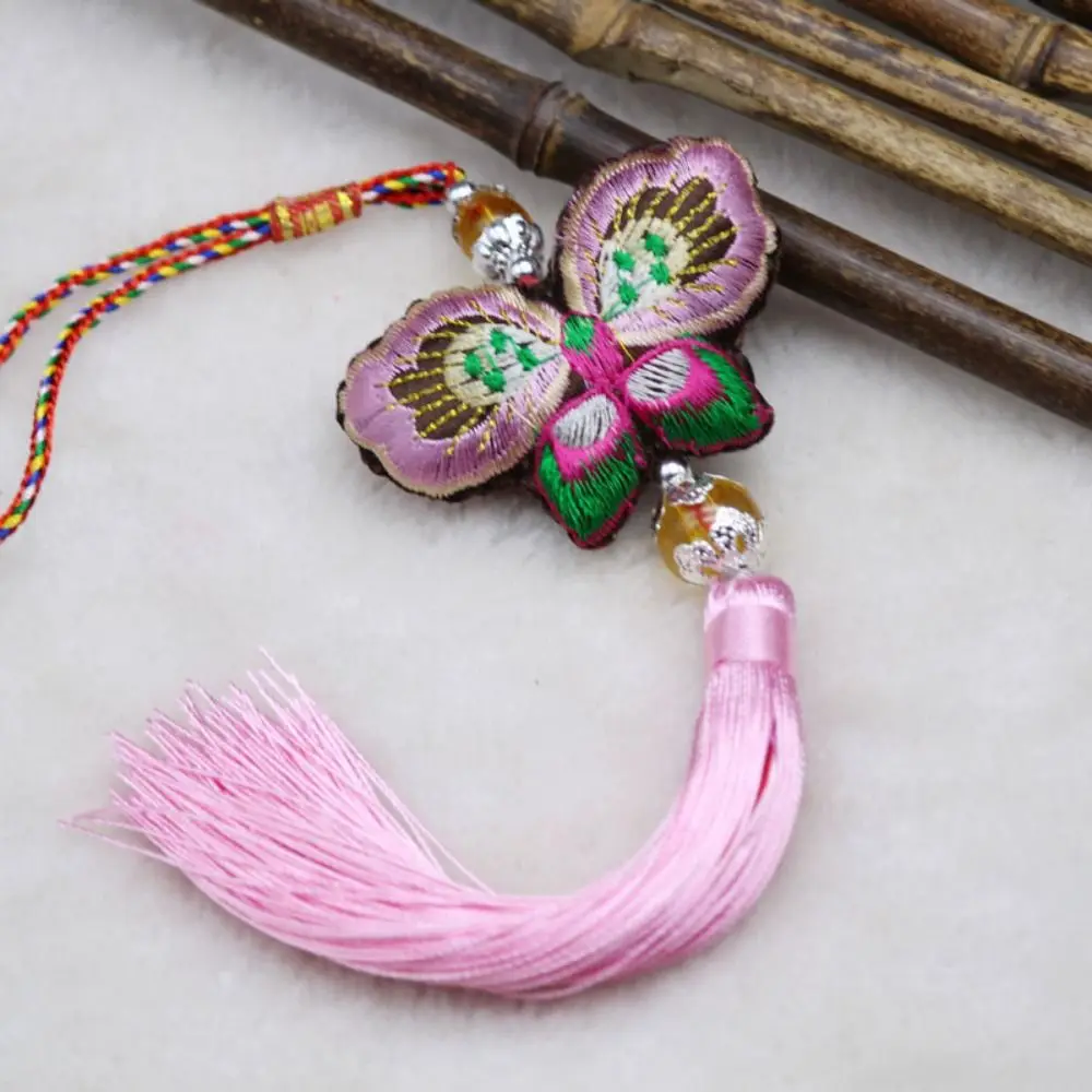 Саше-бабочки в старинном стиле украшения ручной работы с вышивкой праздничная