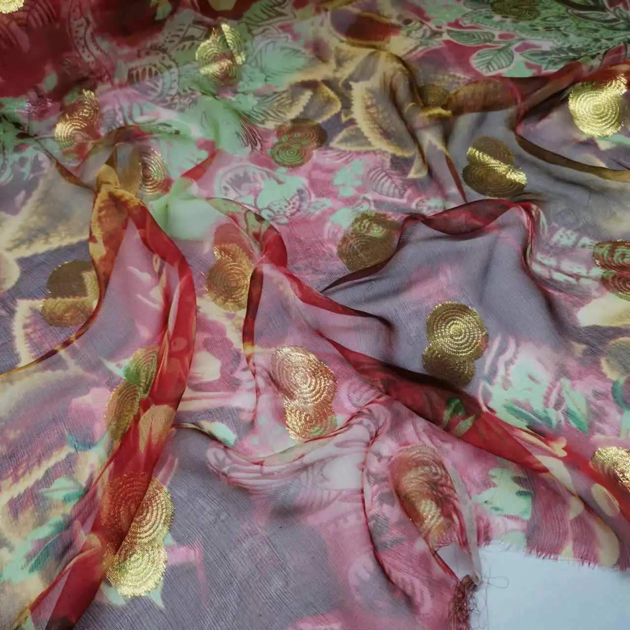 Hot somalo Dirac Metallic Jacquard Ombre Silk con tessuto per abito sari in seta di gelso Lurex dorato