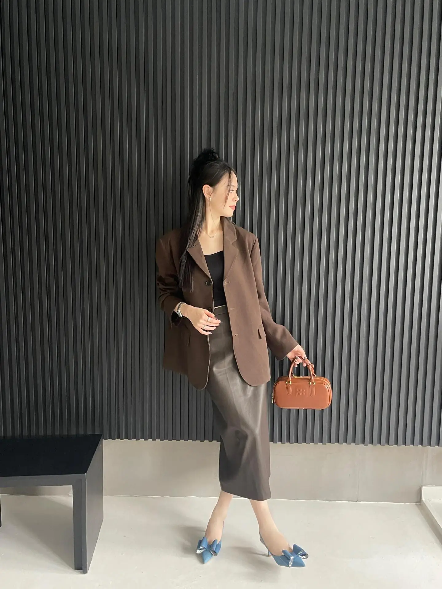 Сандалии с закрытым носком туфли бантом костюм большого размера женские бежевые