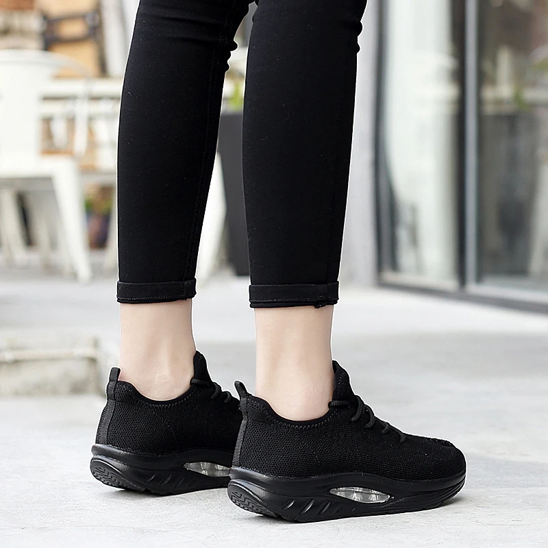 Women Shake Shoes Platform Walking Shoes Knitted Cushioned Breathable Casual Outdoor Woman Sneakers